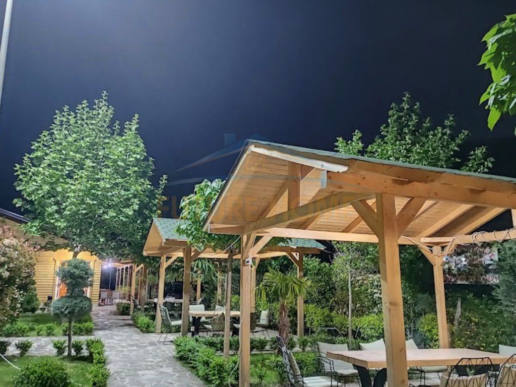 Shitet Biznesi, Bar-Restorant, Shen Gjergj