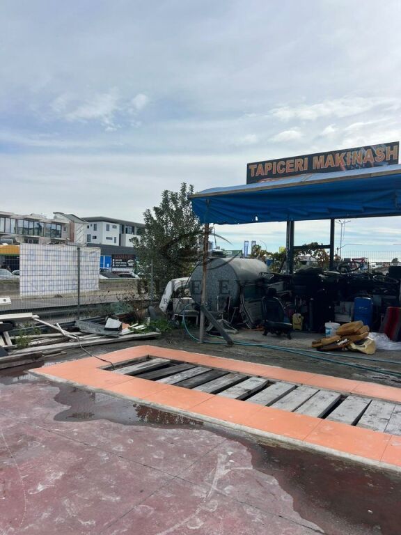 JEPET ME QIRA LAVAZH TEK ROYAL GAZ, DURRËS