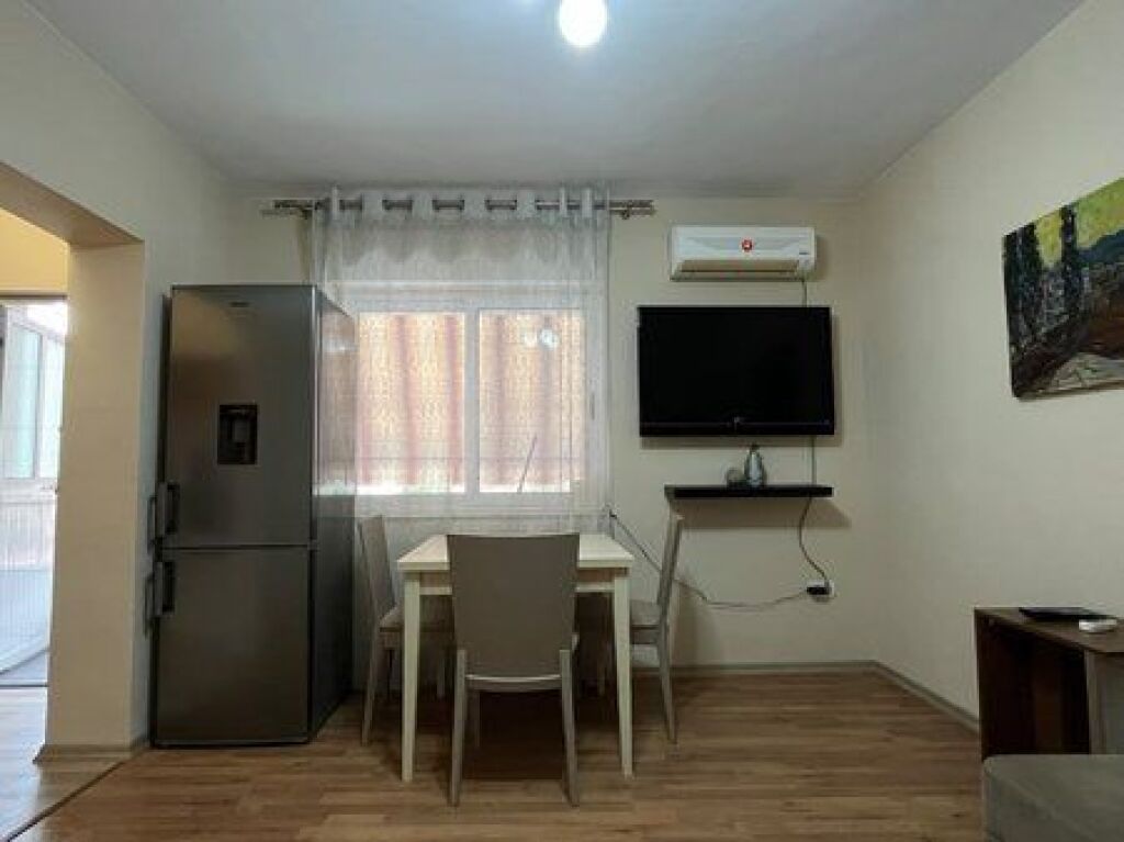 Rent, 2+1 Apartment, Durrës Street, Tirana