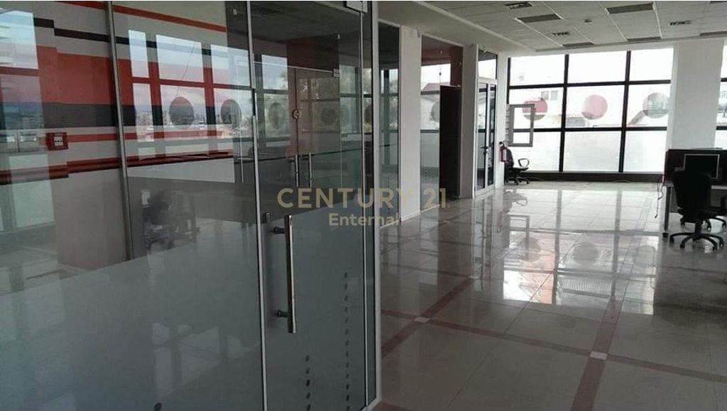 Office for sale opposite Kristal Center!