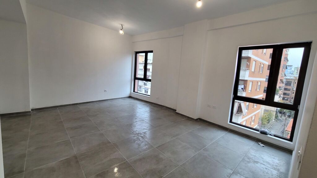 Rent | Apartament 1 + 1 | Rruga Myslym Shyri | 650 €/month