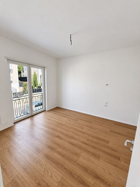 🏡 SHITET VILË LUKSOZE 3-KATËSHE | COLLINA VERDE RESIDENCE – TEG