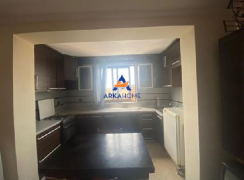 JEPET ME QERA APARTAMENT 2+1+BALLKON "TREGU I UZINES DINAMO" 50.000 LEKE