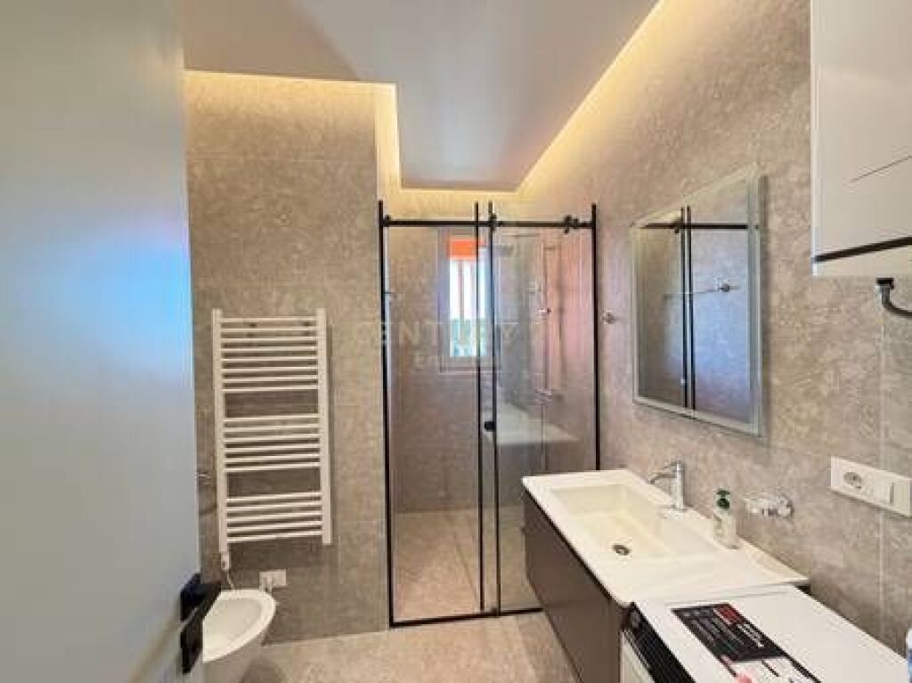 Super Apartament 2+1+2 per Shitje tek Foleja e Gjelber!