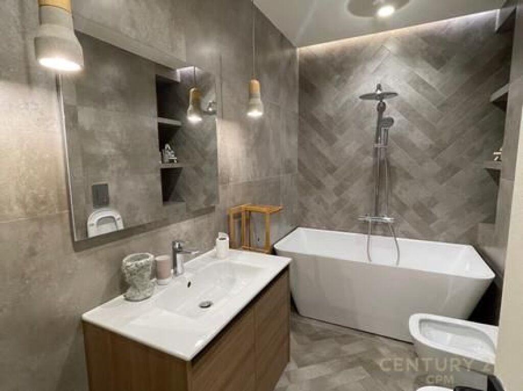 2+1 APARTMENT FOR RENT WITH PARKING SPACE AT TOWER BRIDGE 3!