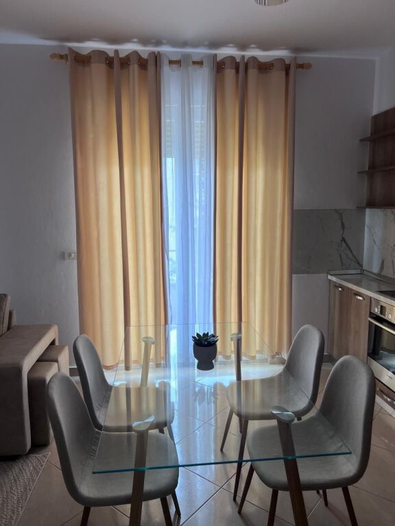 Shitet super apartament 1+1 në zonën e Linzës   id 5844