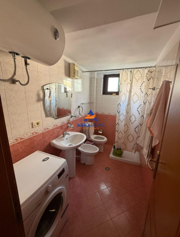 APPARTAMENTO 2+1 CON BALCONE IN AFFITTO “21 DHJETORI” 50.000 LEKE