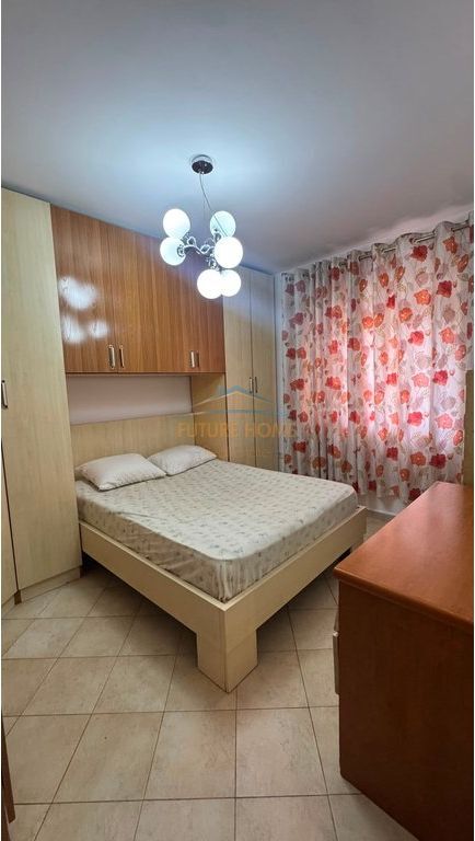 Shitet, Apartament 3+1, Rruga Fortuzi, Tiranë