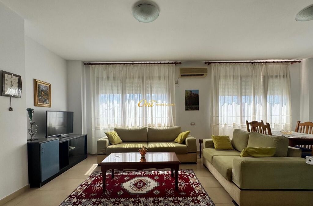 APPARTAMENTO IN AFFITTO IN VIA BOGDANEVE 2+1