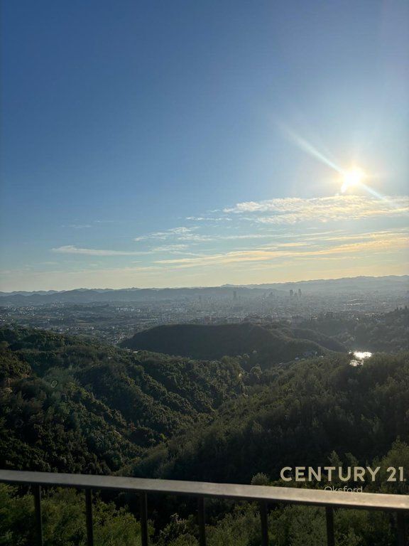 APARTAMENT ME QIRA 2+1+2 ME POST PARKIMI NE DAJT 850 € /Muaj
