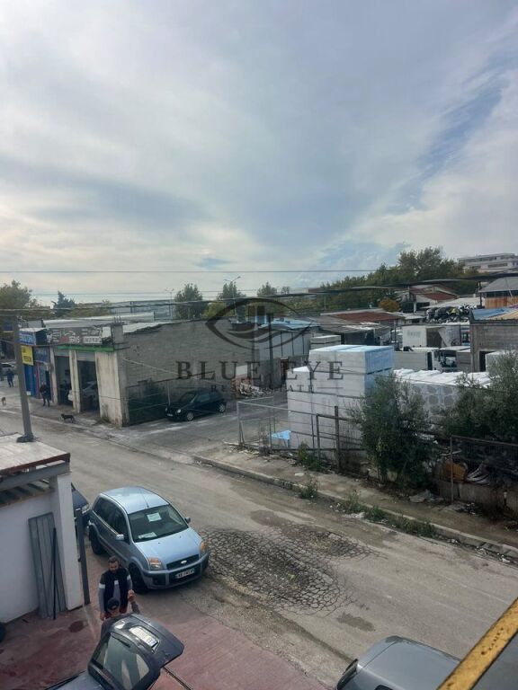 JEPET ME QIRA LAVAZH TEK ROYAL GAZ, DURRËS