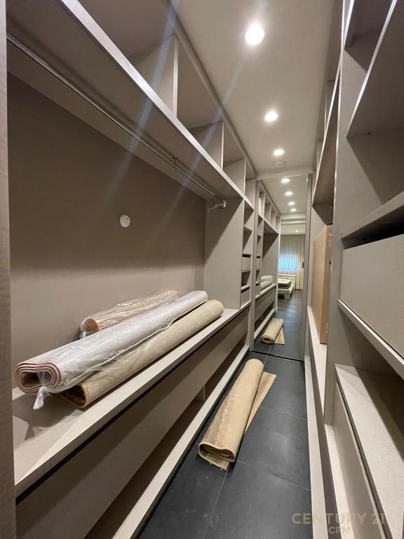 2+1 apartment for rent at Tower Bridge 3 in the Oxhaku area