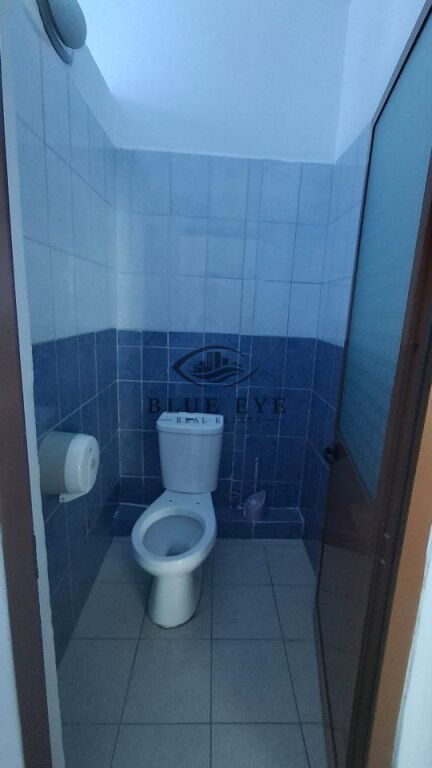 SARTORIA ATTREZZATA IN AFFITTO – PRONTA PER LAVORARE!