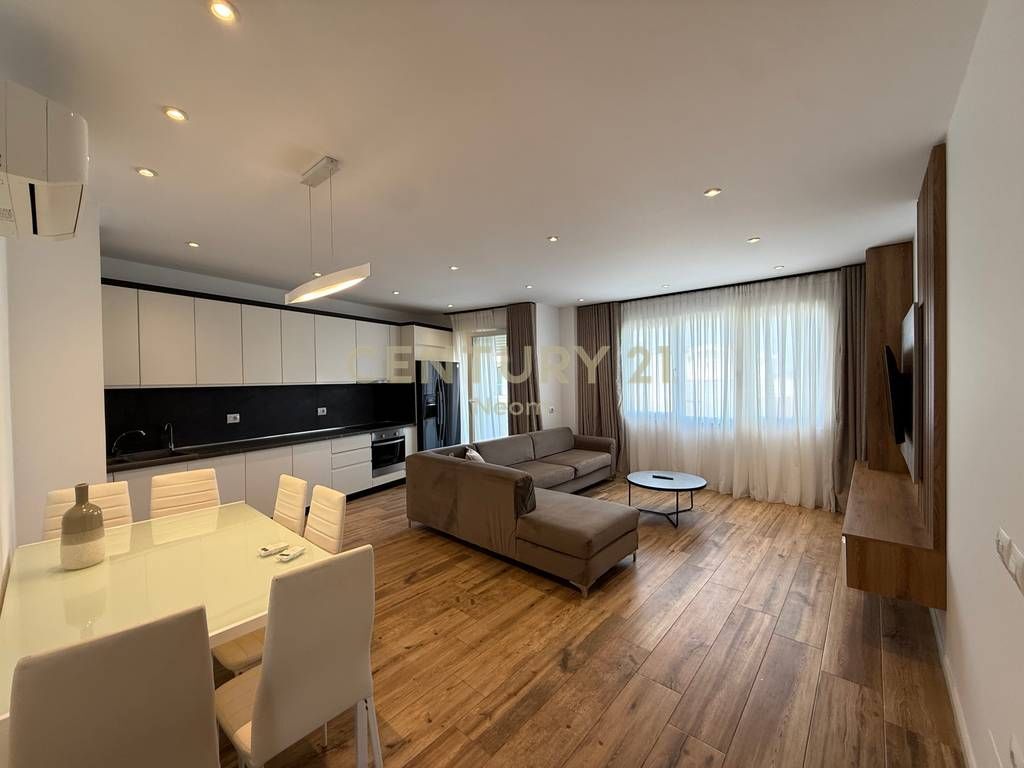 Jepet me qira apartament modern 2+1+2 Liqeni i Thatë