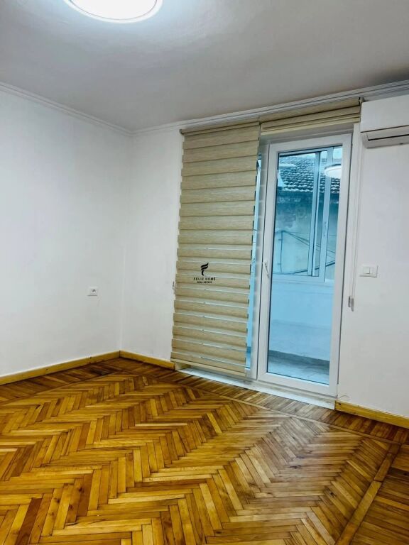 OFFICE FOR RENT 68 M2 MYSLYM SHYRI 100,000 LEKE FH-99311