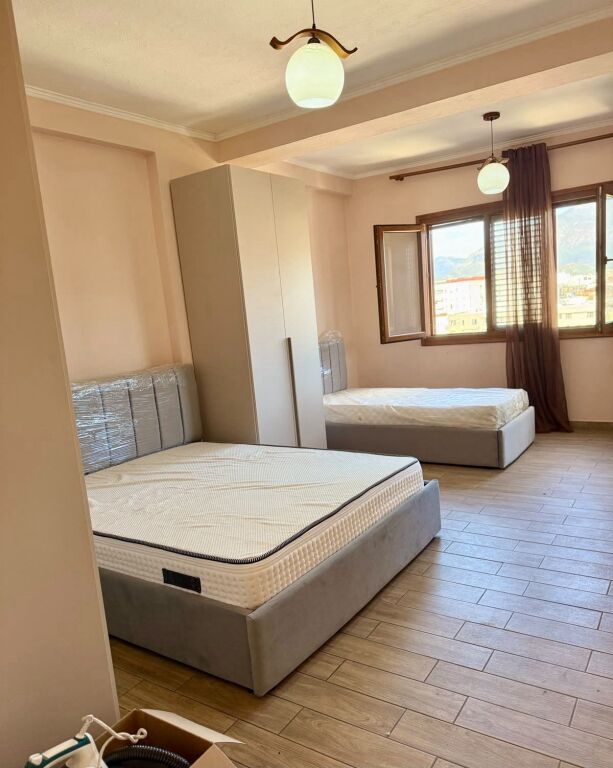 Affitto | Apartament 2 + 1 | Rruga Kongresi i Lushnjës | 700 €/mese