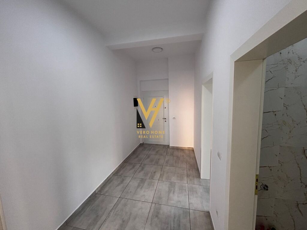 75 SQM OFFICE FOR RENT AT MEDRESEJA 60,000 LEKE