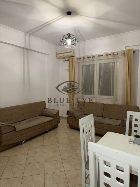 JEPET ME QIRA APARTAMENT NE SHKEMBIN E KAVAJES!