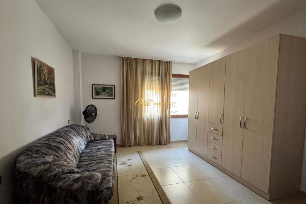 APPARTAMENTO IN AFFITTO IN VIA BOGDANEVE 2+1