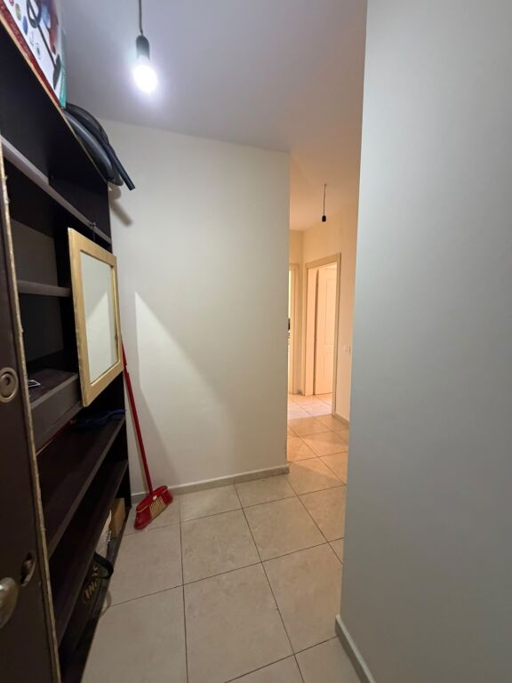 Jepet me qira apartamenti 1+1, prane Casa Italia!