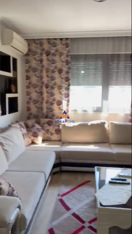 APPARTAMENTO 2+1 IN AFFITTO "CASA ITALIA" 40.000 LEKE
