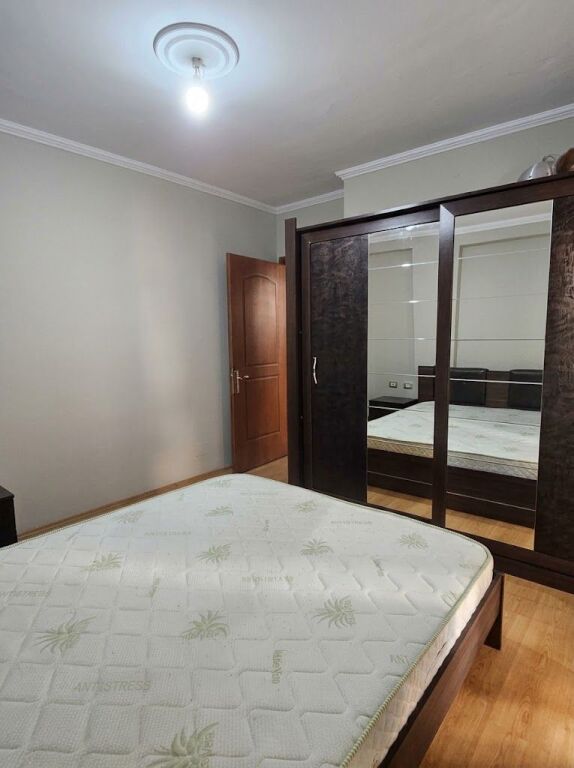 Apartament 2+1+2 + 2 ballkone me Qira – Fresk !