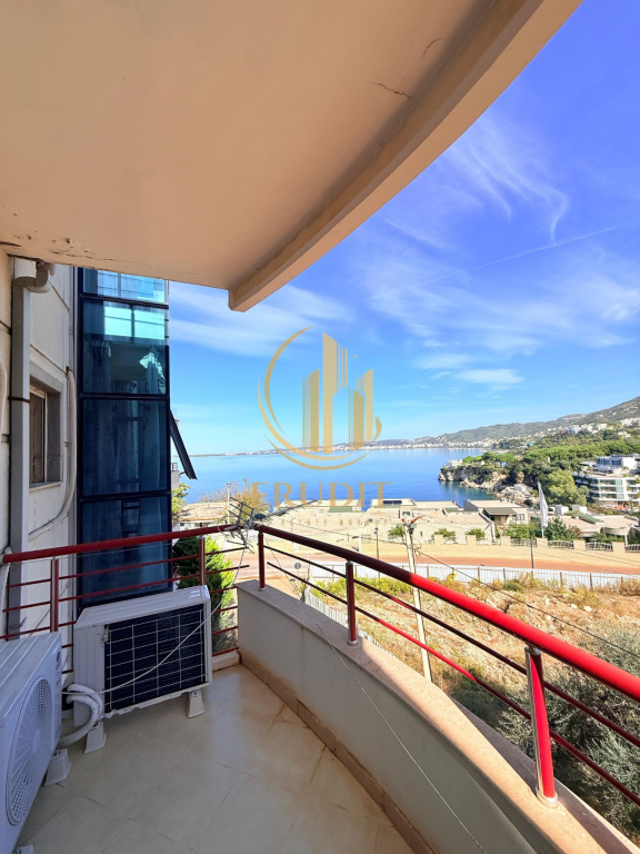 🌊 JEPET ME QIRA AFATGJATË – APARTAMENT ME PAMJE TOTALE NGA DETI | MARINA BAY, VLORË 🏖️