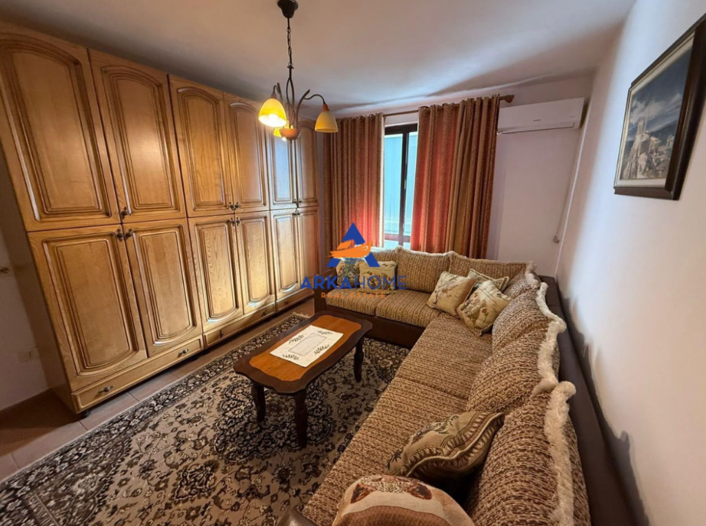 APPARTAMENTO 2+1 CON BALCONE IN AFFITTO “21 DHJETORI” 50.000 LEKE