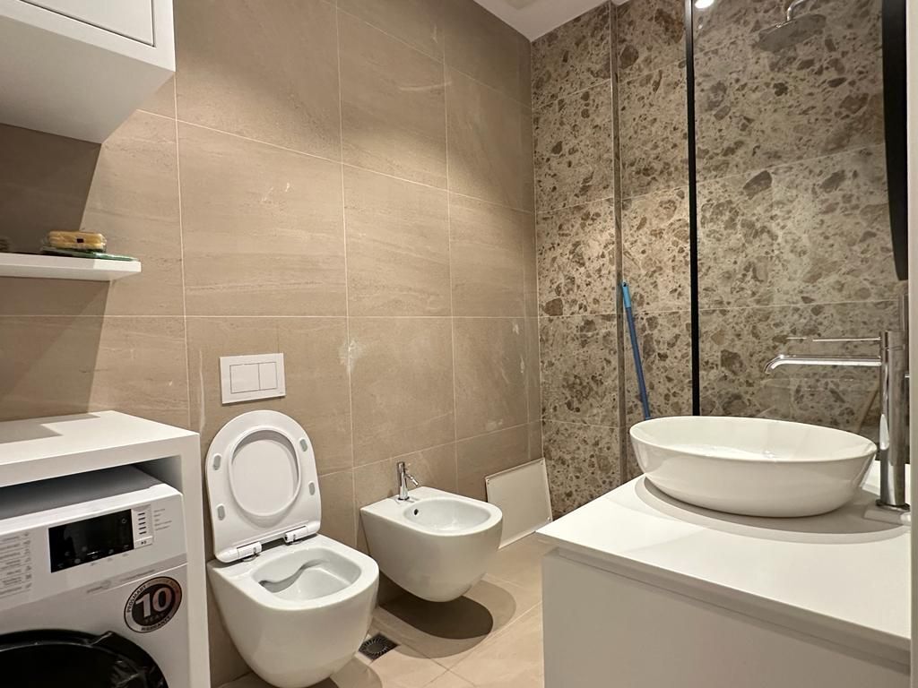 APARTAMENT 1+1 PER QIRA !