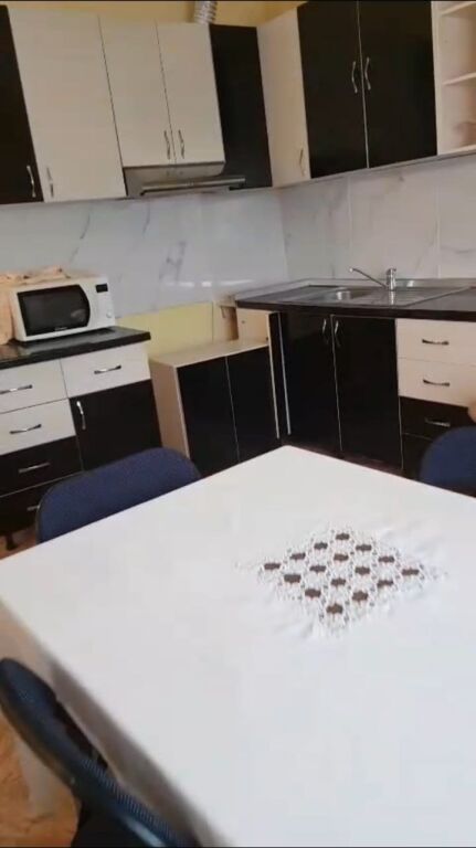 Qera | Vilë 2 + 1 | Rruga Siri Kodra | 500 €/muaj