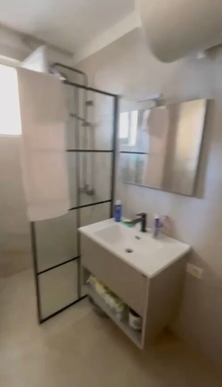 Shitet, Apartament 2+1,Porcelan, Tirane