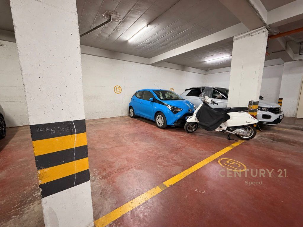 SHITET APARTAMENT 2+1+2+2 Poste Parkimi, PAMJE NGA LIQENI ARTIFICIAL