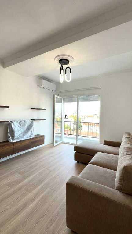 APPARTAMENTO IN AFFITTO 2+1 XHAMLLIK 70.000 LEKE FH-99326