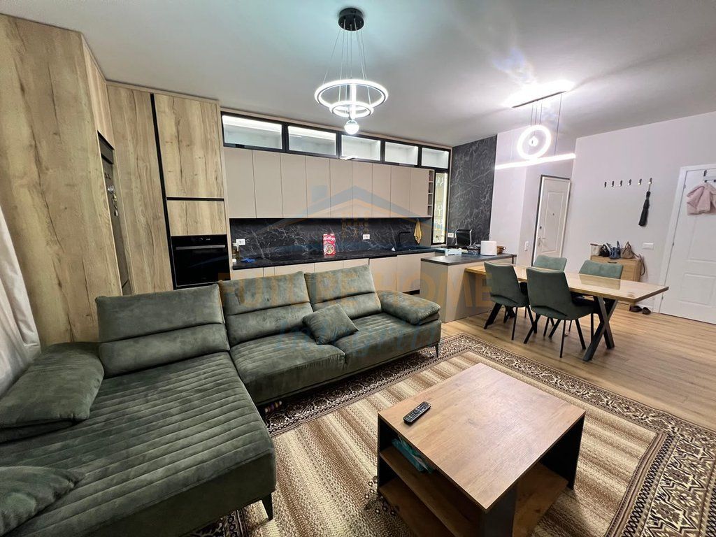 Shitet, Apartament 2+1, Shkolla e Baletit, Tiranë.