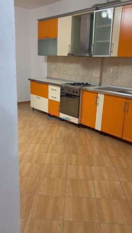 1+1 apartment for sale at 5 Maji in Tirana