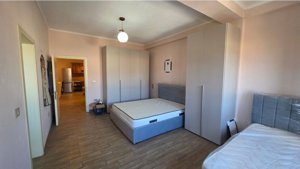 🏡 Appartamento 2+1+2 in affitto – Ex-Parco degli Autobus, Tirana