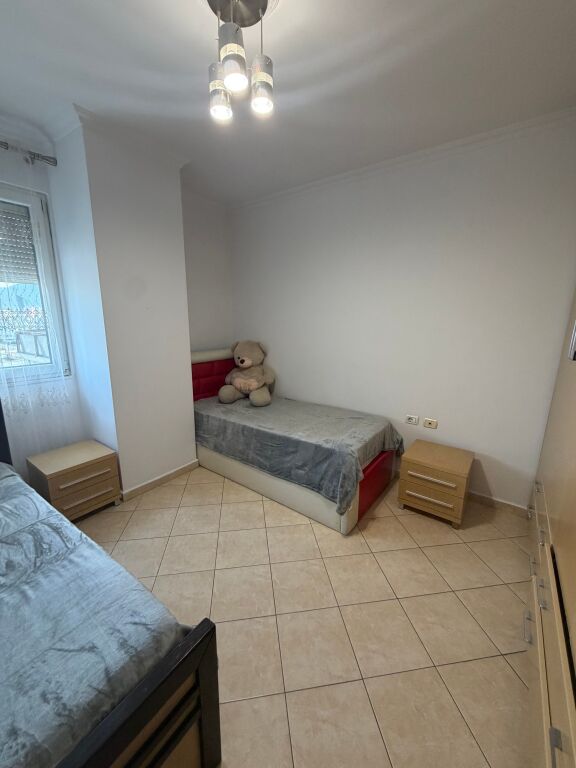 2+1, vicino al comune, presso Big Market, 800 euro