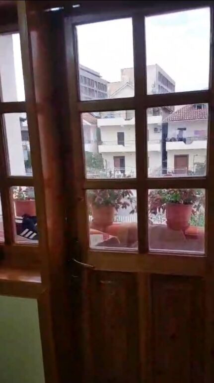 Qera | Vilë 2 + 1 | Rruga Siri Kodra | 500 €/muaj