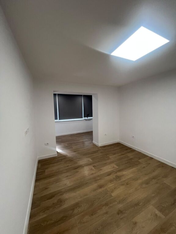 ZYRE ME QERA 80M2 KOMUNA E PARISIT 80.000 LEKE FH-99238