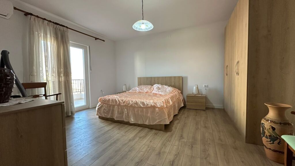 2+1 apartment for rent in the Komuna e Parisit area near Kika 2, Tirana. ID 5838