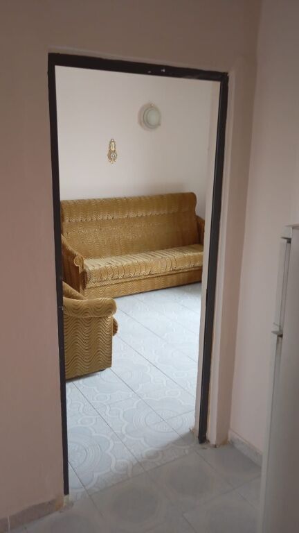 Qera | Apartament 1 + 1 | Rruga e Barrikadave | 450 €/muaj