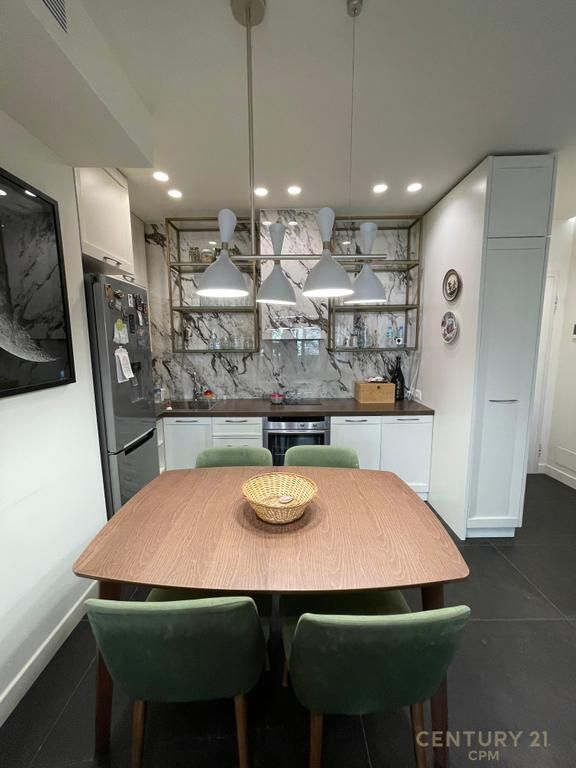 Appartamento 2+1+2 con posto auto in affitto presso Tower Bridge 3.