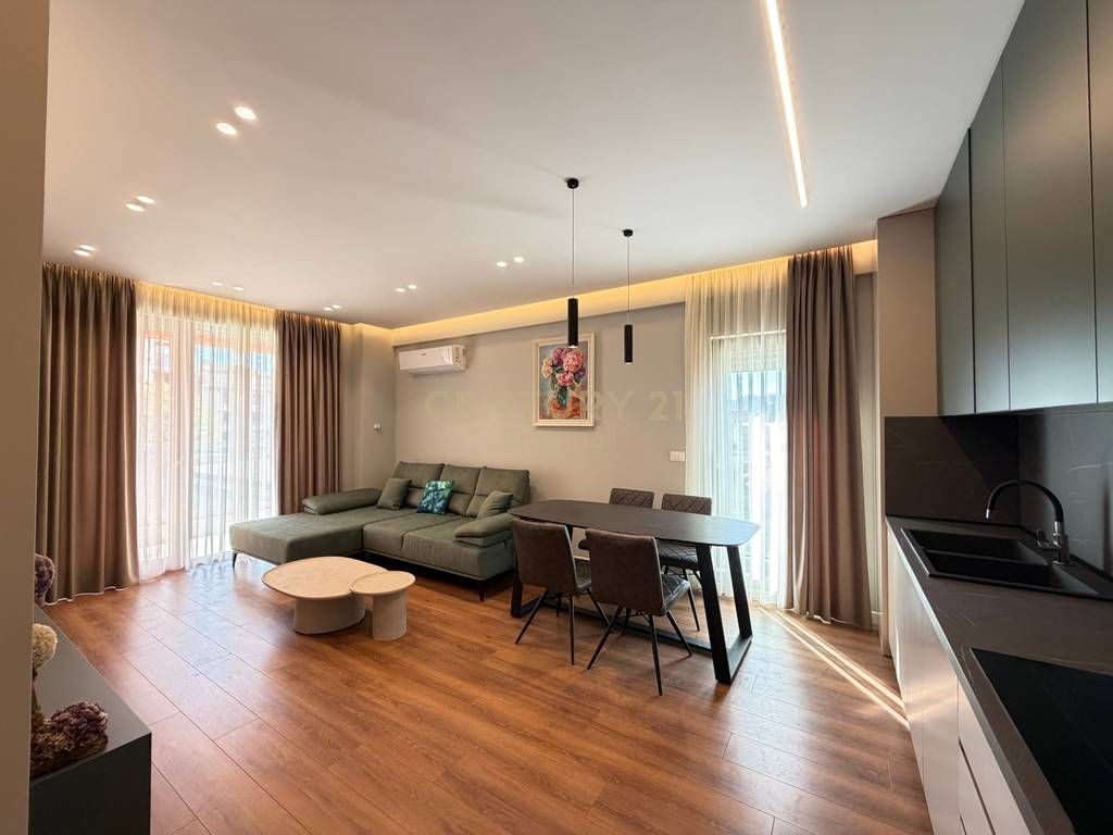 Apartament 2+1+2 per Shitje tek Foleja e Gjelber!