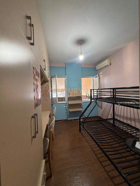 KODRA E DIELLIT, SHESIM APARTAMENT 2+1+2+2 GARAZHE 210,000 €