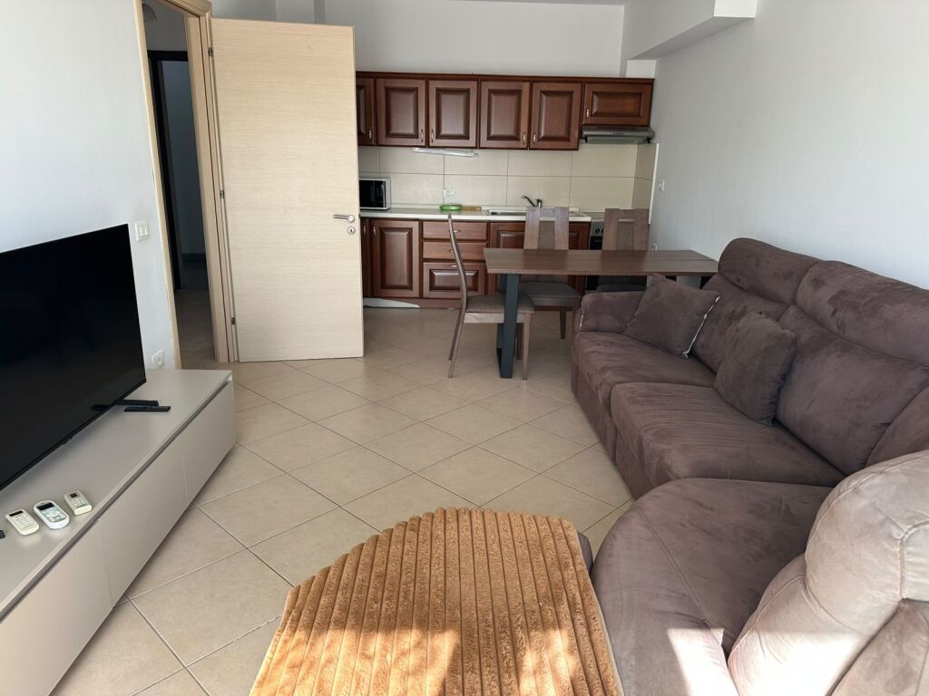 Apartament 1+1 me qira tek 21 Dhjetori!