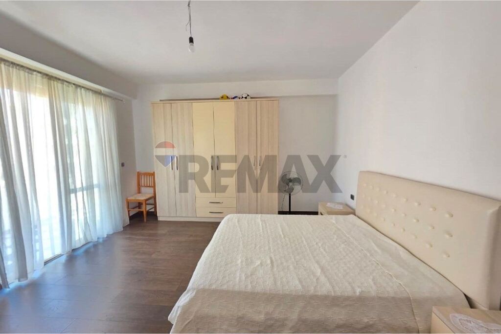 Apartament me qira 2+1+2