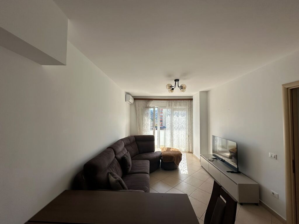 Apartament 1+1 me qira tek 21 Dhjetori!