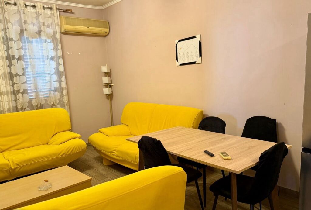 Affitto | Apartament 2 + 1 | Rruga Kongresi i Lushnjës | 700 €/mese