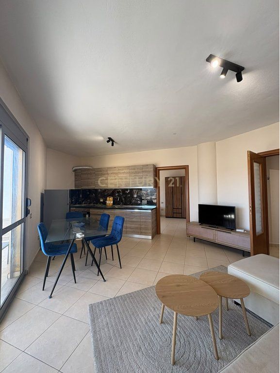 Apartament 1+1 me qira pranë Tocakut !!! 500 € /Muaj