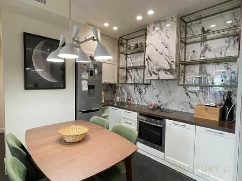 2+1 APARTMENT FOR RENT WITH PARKING SPACE AT TOWER BRIDGE 3!